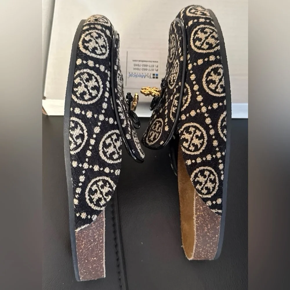 TORY BURCH
Embellished printed jacquard slippers - Picture 7 of 11
